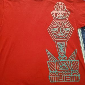 Red LRG t-shirt with ombre tribal design in light green. Size XL